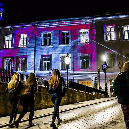 Artrooms Pokoje Goscinne Krosno Exterior photo