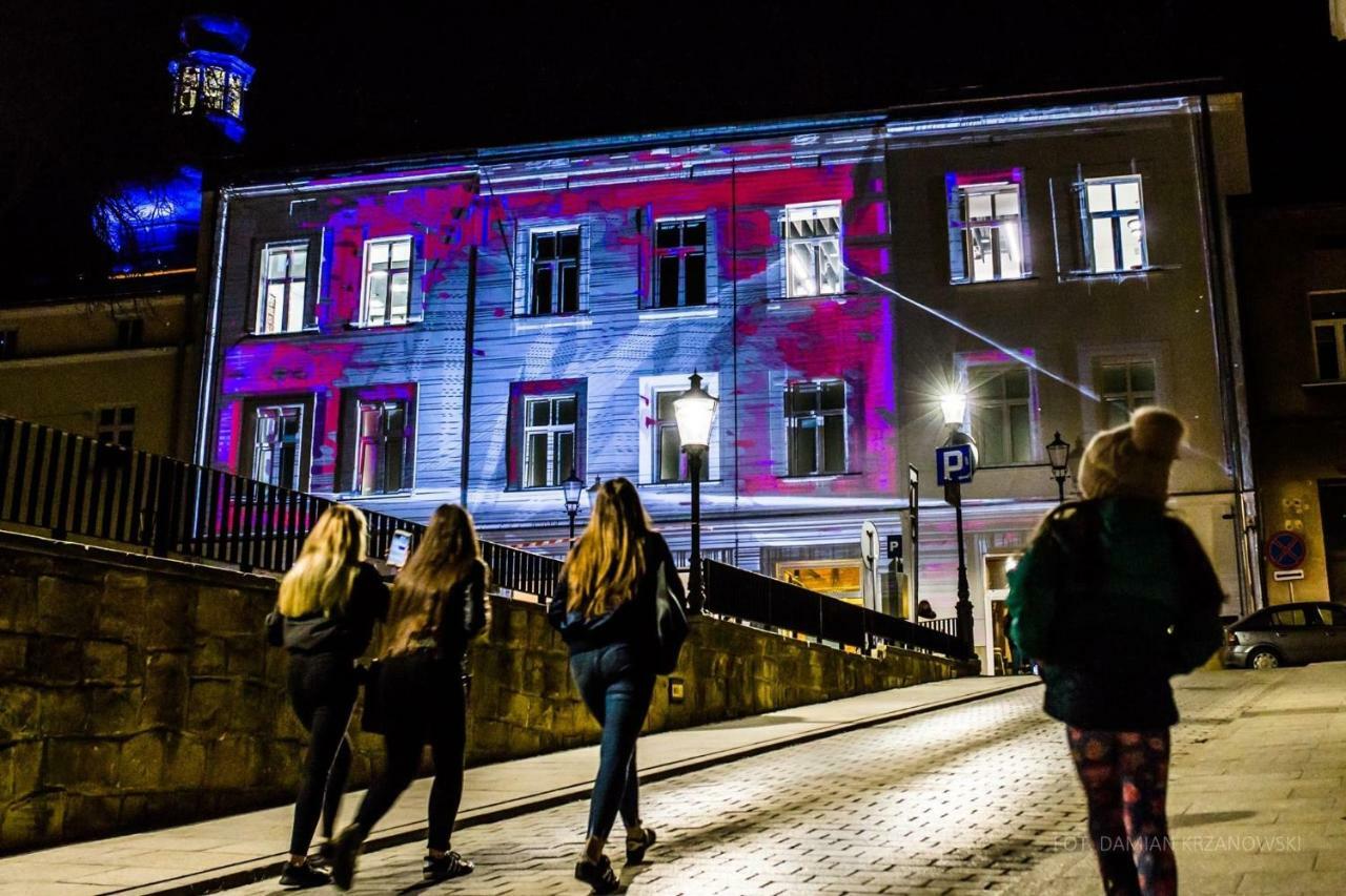 Artrooms Pokoje Goscinne Krosno Exterior photo